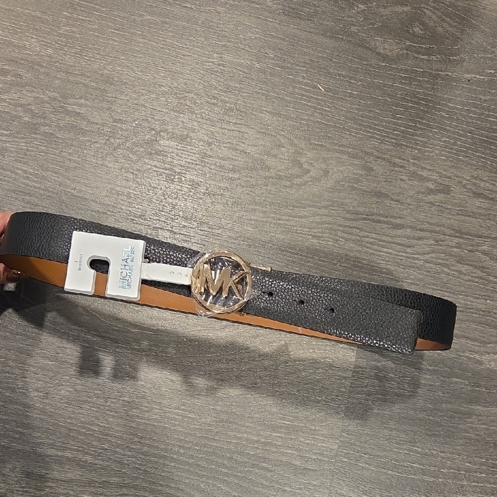 NWT Michael Kors Reversible Black & Tan Belt with Gold Logo